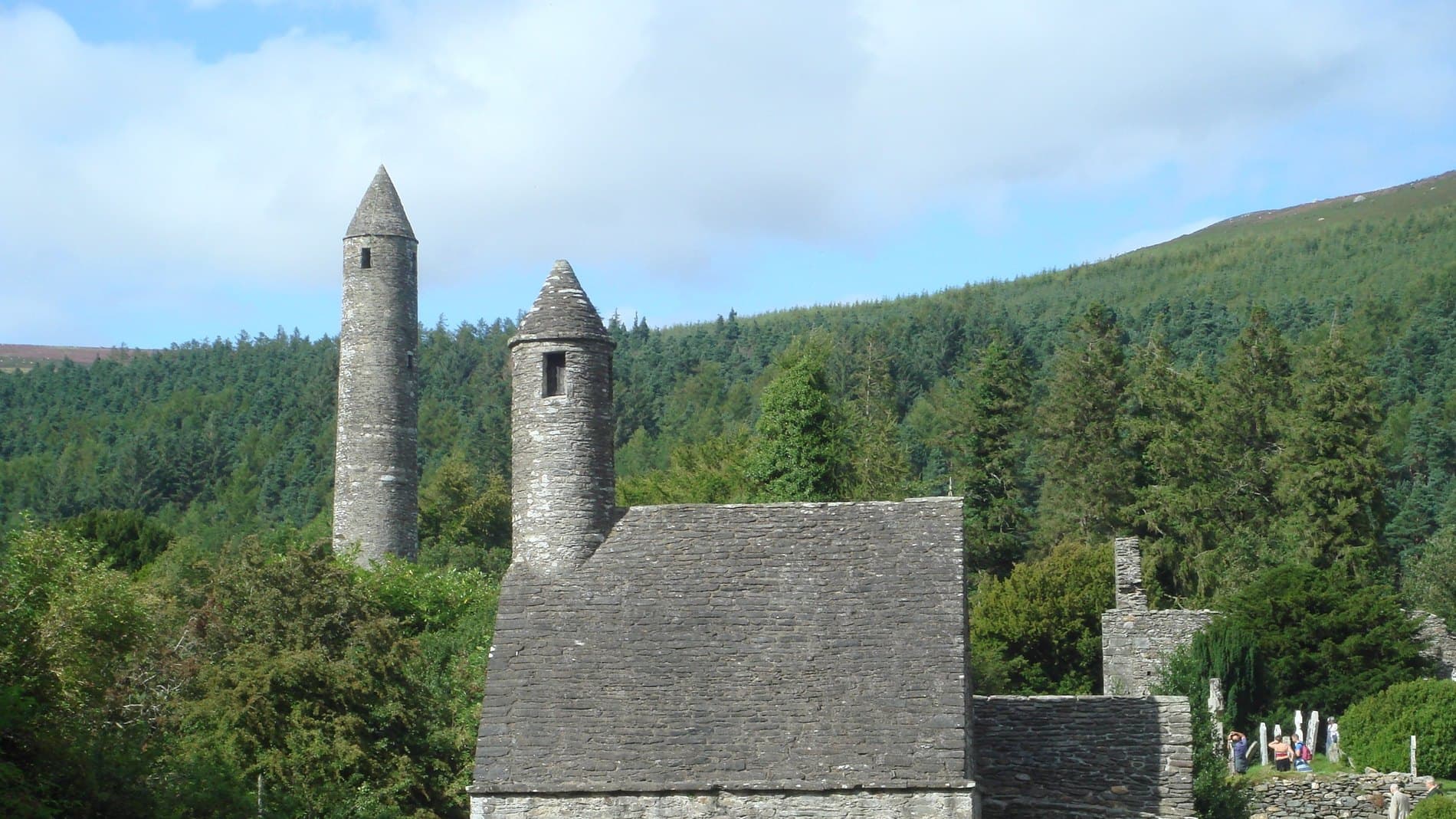 Glendalough, Co. Wicklow · Photo: Schcambo (CC BY 3.0)